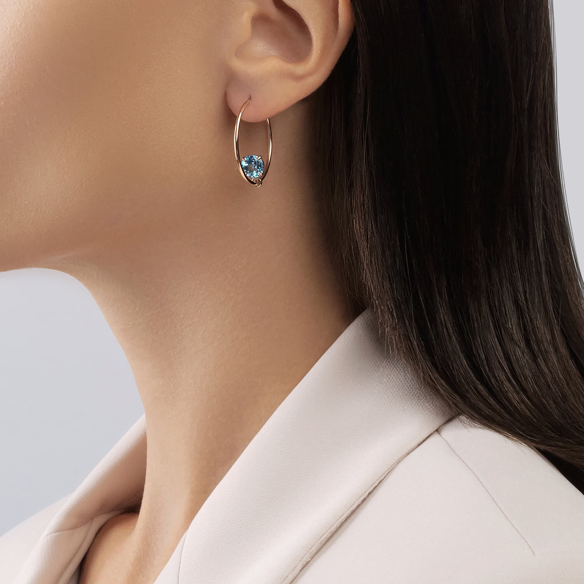 Серьги из золота 585 пробы с топазом SOKOLOV 726824 Золото 585 пр.