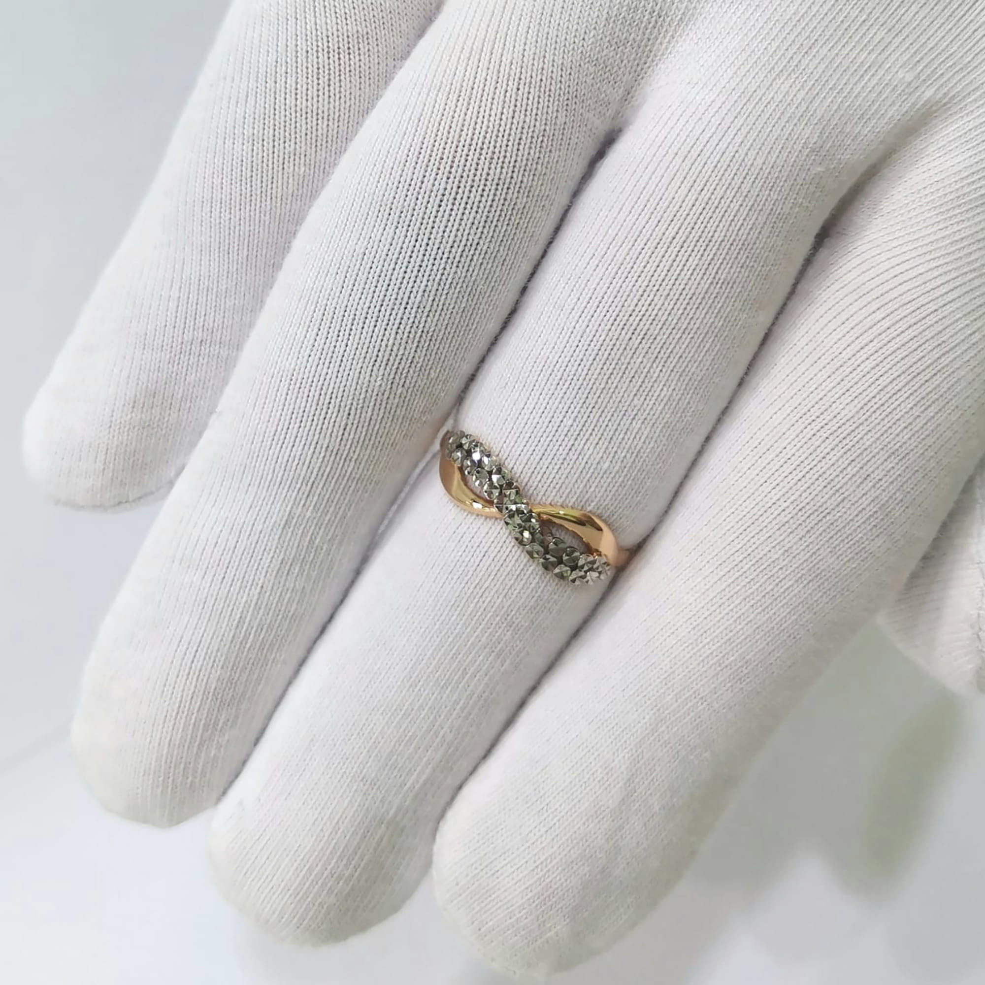 Кольцо из золота 585 пробы EFREMOV К12010388 Золото 585 пр.