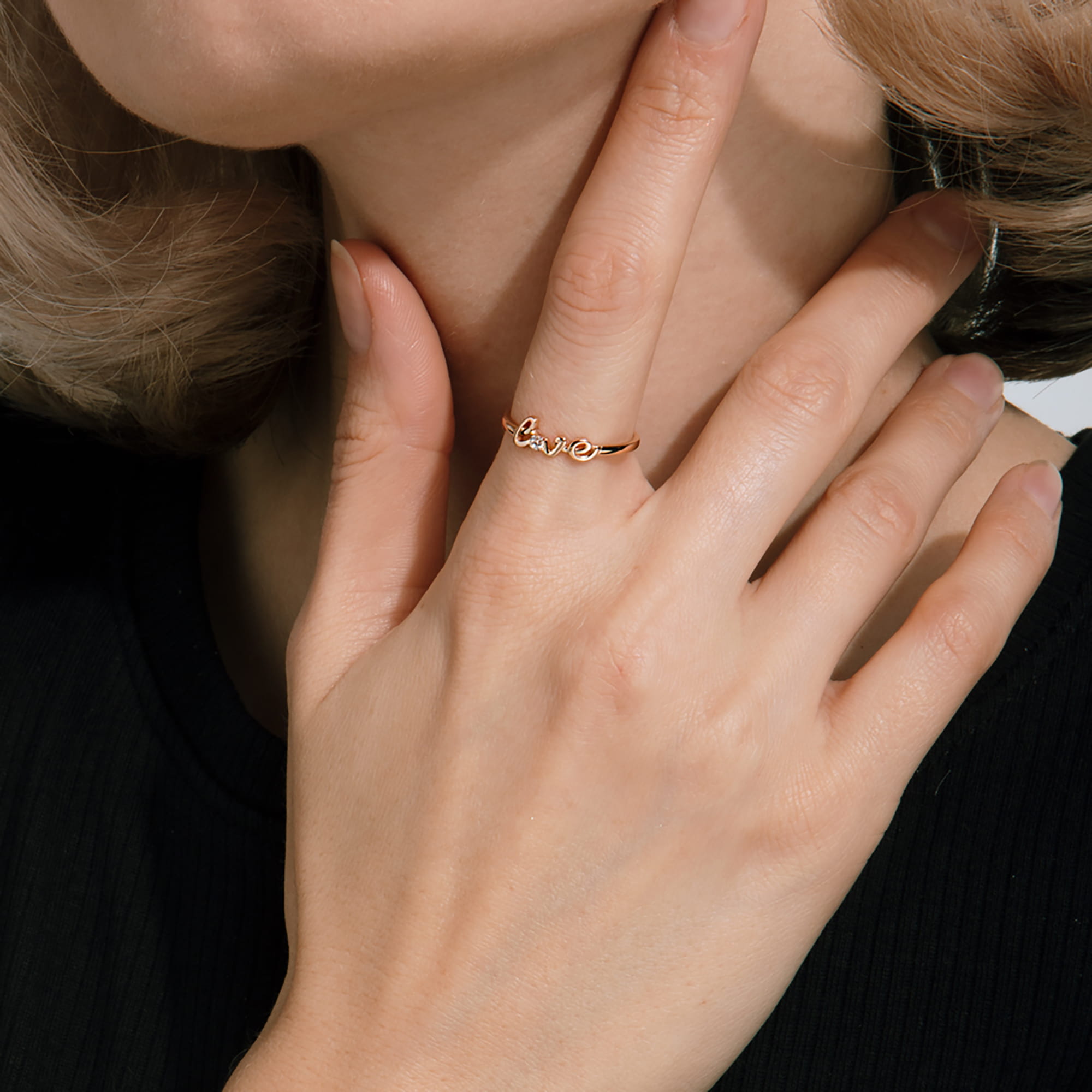 Кольцо из золота 585 пробы с фианитом DINASTIA 006871-1102 Золото 585 пр.