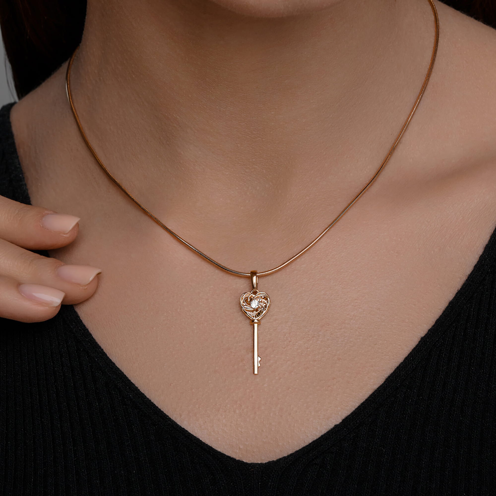 Кулон из золота 585 пробы с фианитом SOKOLOV 036659 Золото 585 пр.