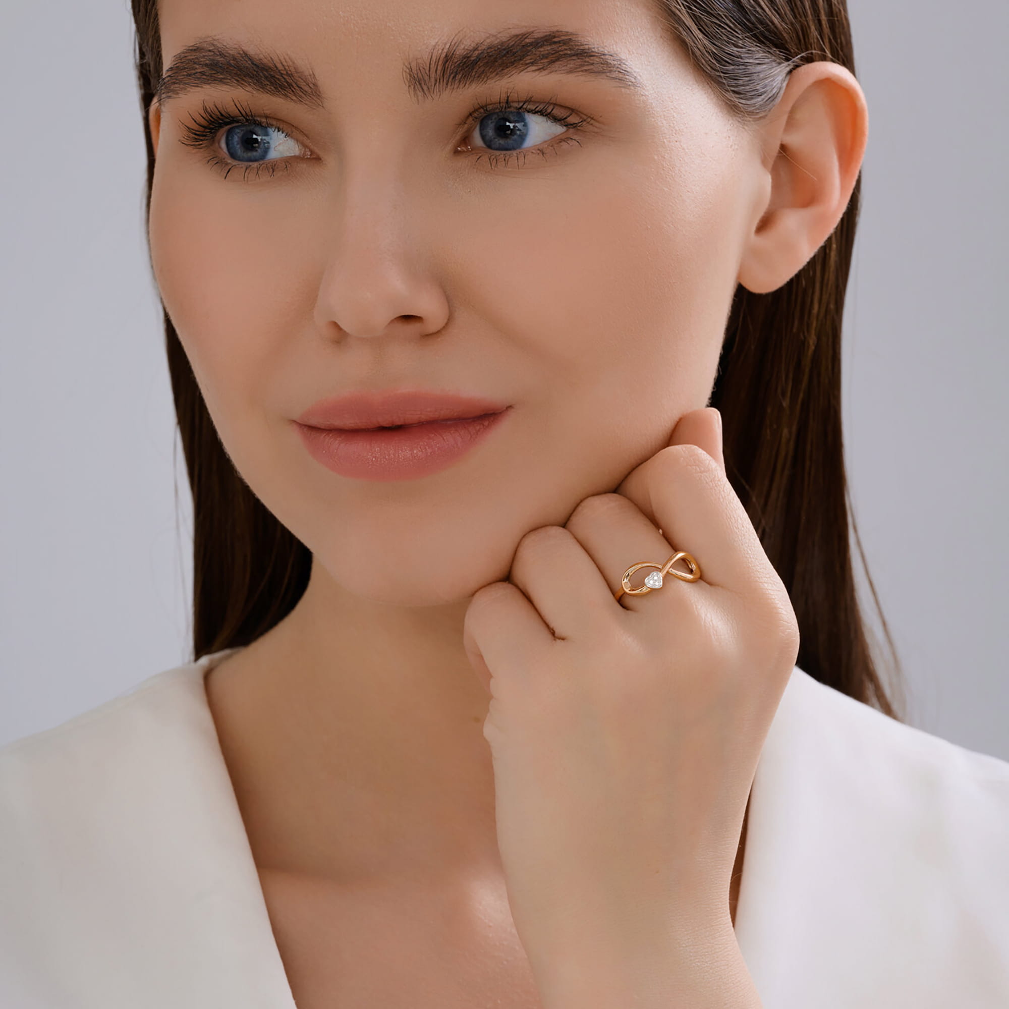 Кольцо из золота 585 пробы с фианитом SOKOLOV 51-110-02865-1 Золото 585 пр.