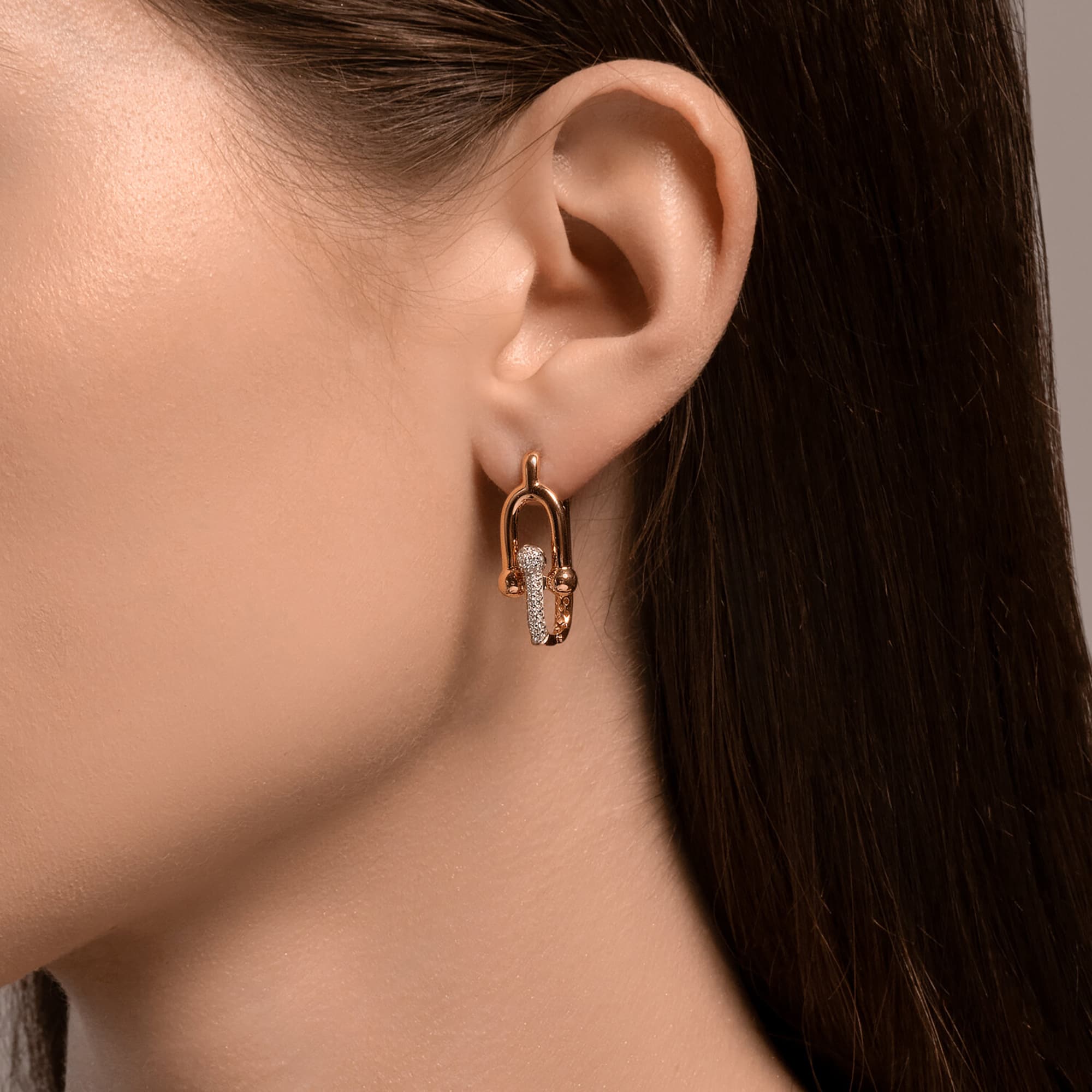 Серьги из золота 585 пробы с фианитом SOKOLOV 0200322 Золото 585 пр.