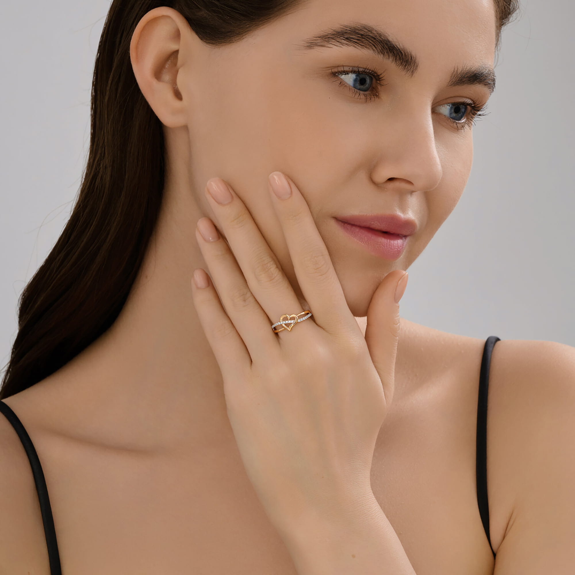 Кольцо из золота 585 пробы с фианитом SOKOLOV 51-110-02911-1 Золото 585 пр.