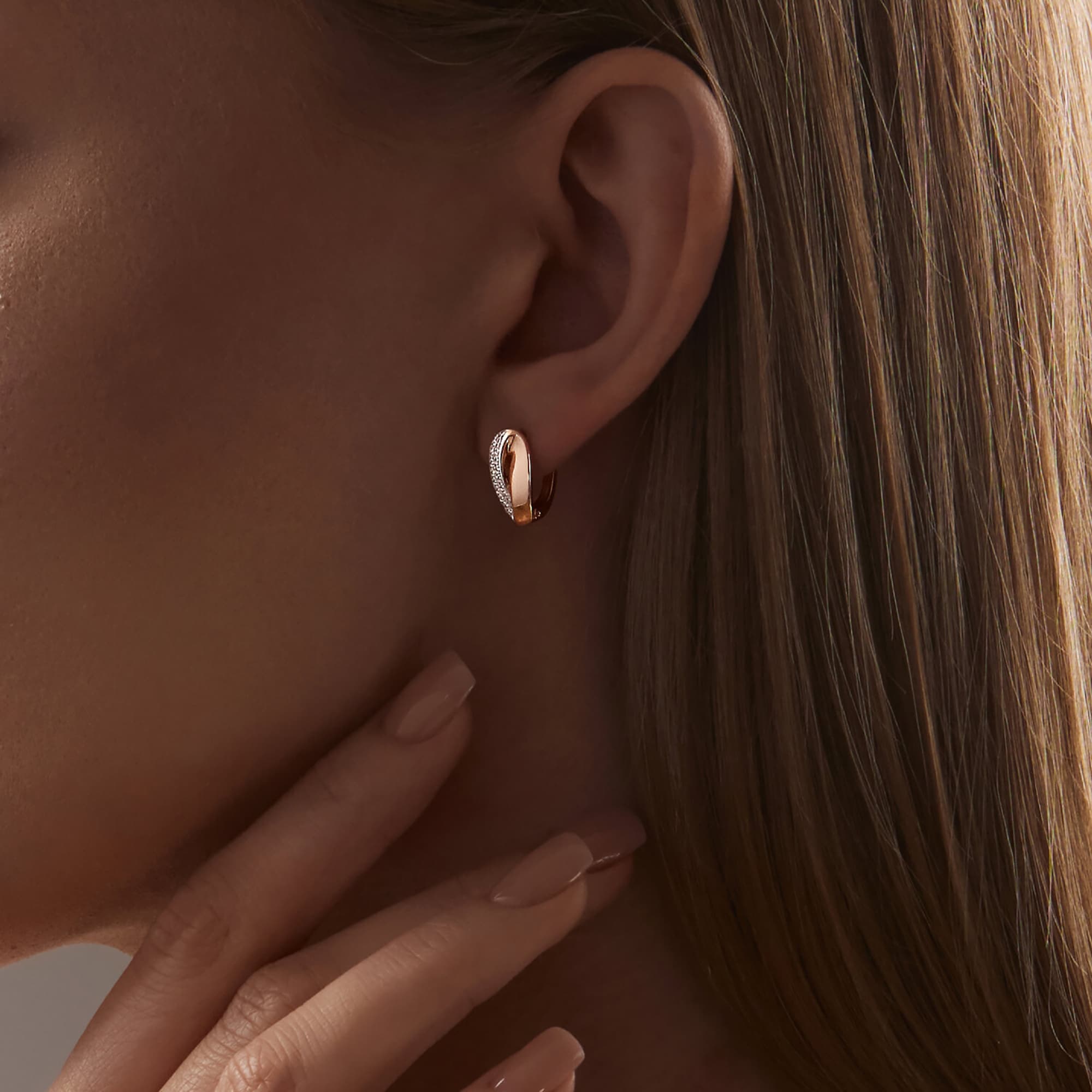 Серьги из золота 585 пробы с фианитом SOKOLOV 0200112 Золото 585 пр.