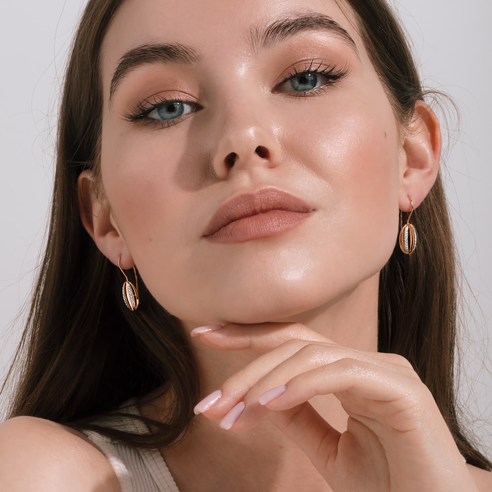 Серьги из золота 585 пробы с фианитом DINASTIA 023412-1102 Золото 585 пр.