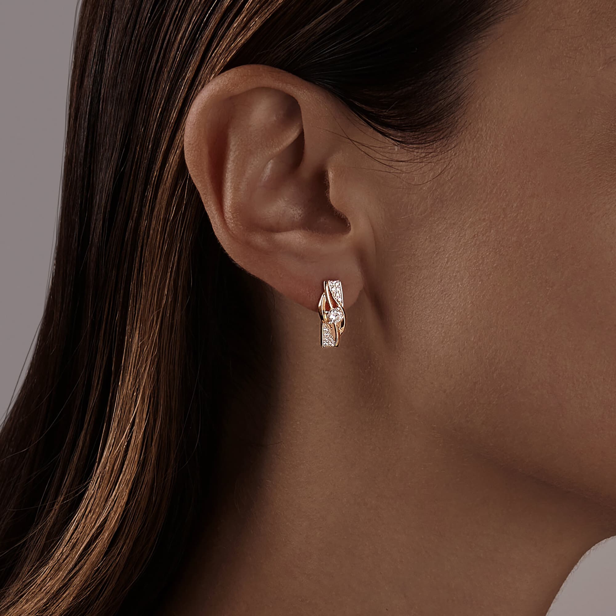 Серьги из золота 585 пробы с фианитом SOKOLOV 028158 Золото 585 пр.