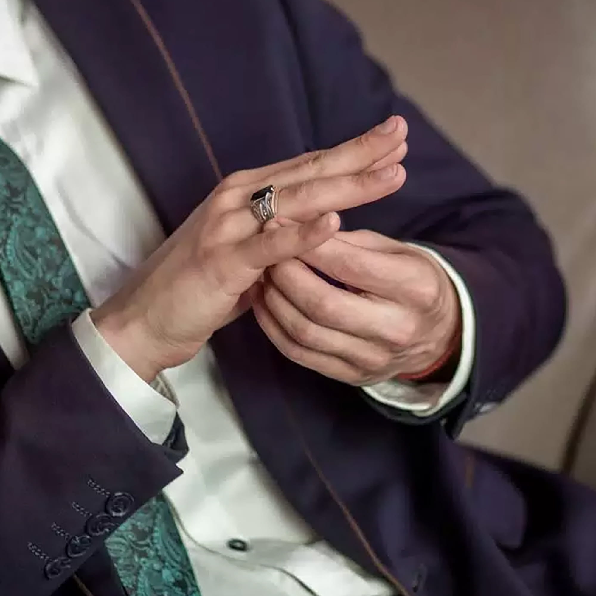 Печатка из золота 585 пробы с ониксом КАРАВАЕВСКАЯ ЮВЕЛИРНАЯ ФАБРИКА 51-0058 Золото 585 пр.