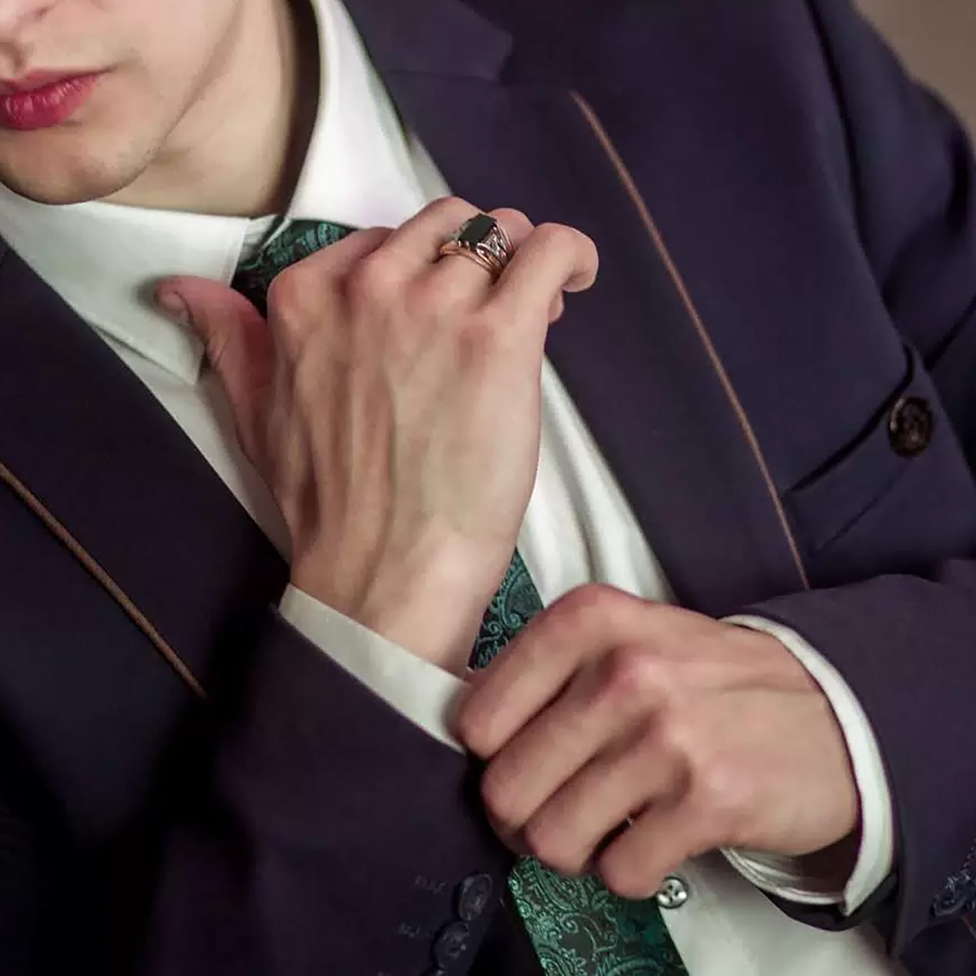 Печатка из золота 585 пробы с ониксом КАРАВАЕВСКАЯ ЮВЕЛИРНАЯ ФАБРИКА 51-0058 Золото 585 пр.