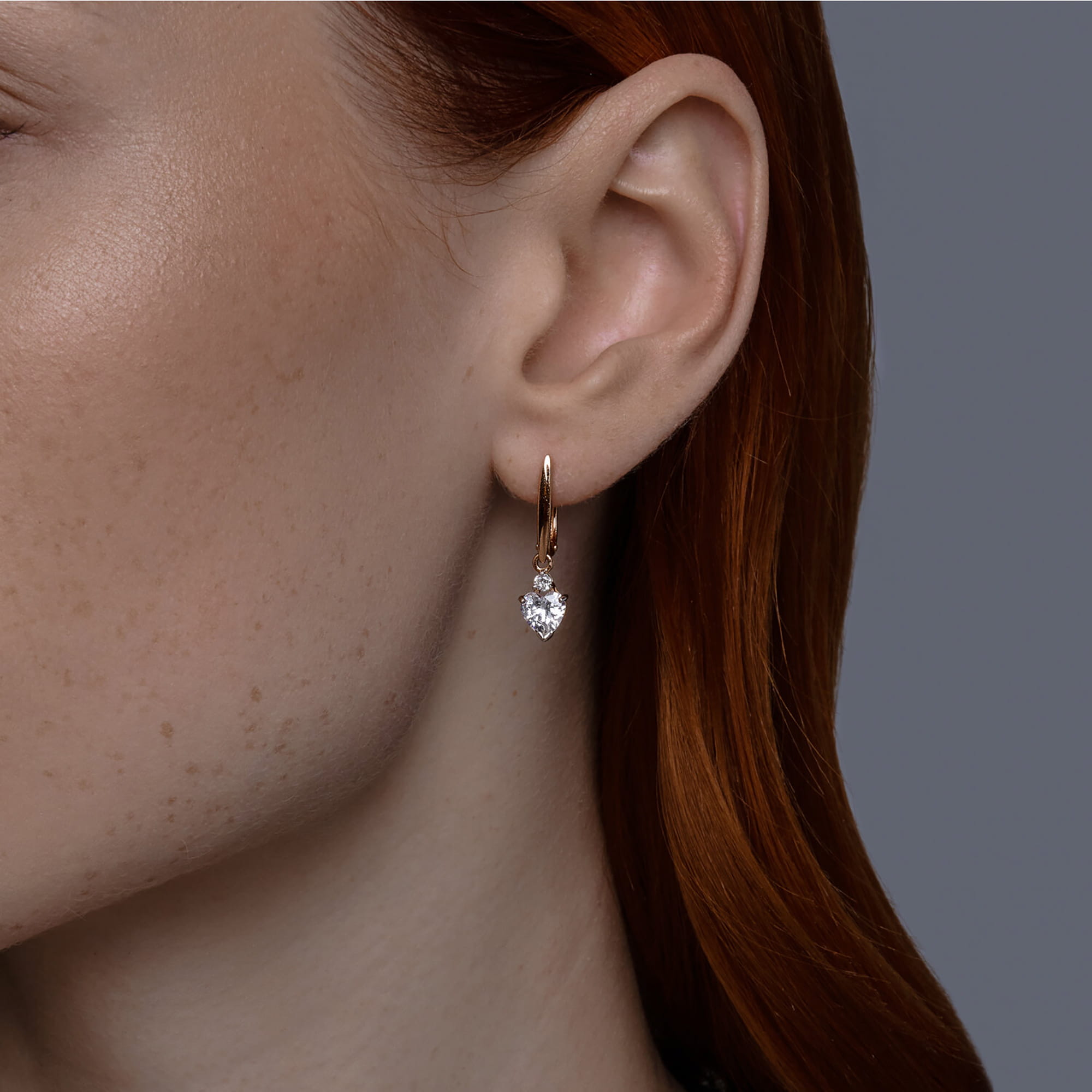 Серьги из золота 585 пробы с фианитом SOKOLOV 0200439 Золото 585 пр.