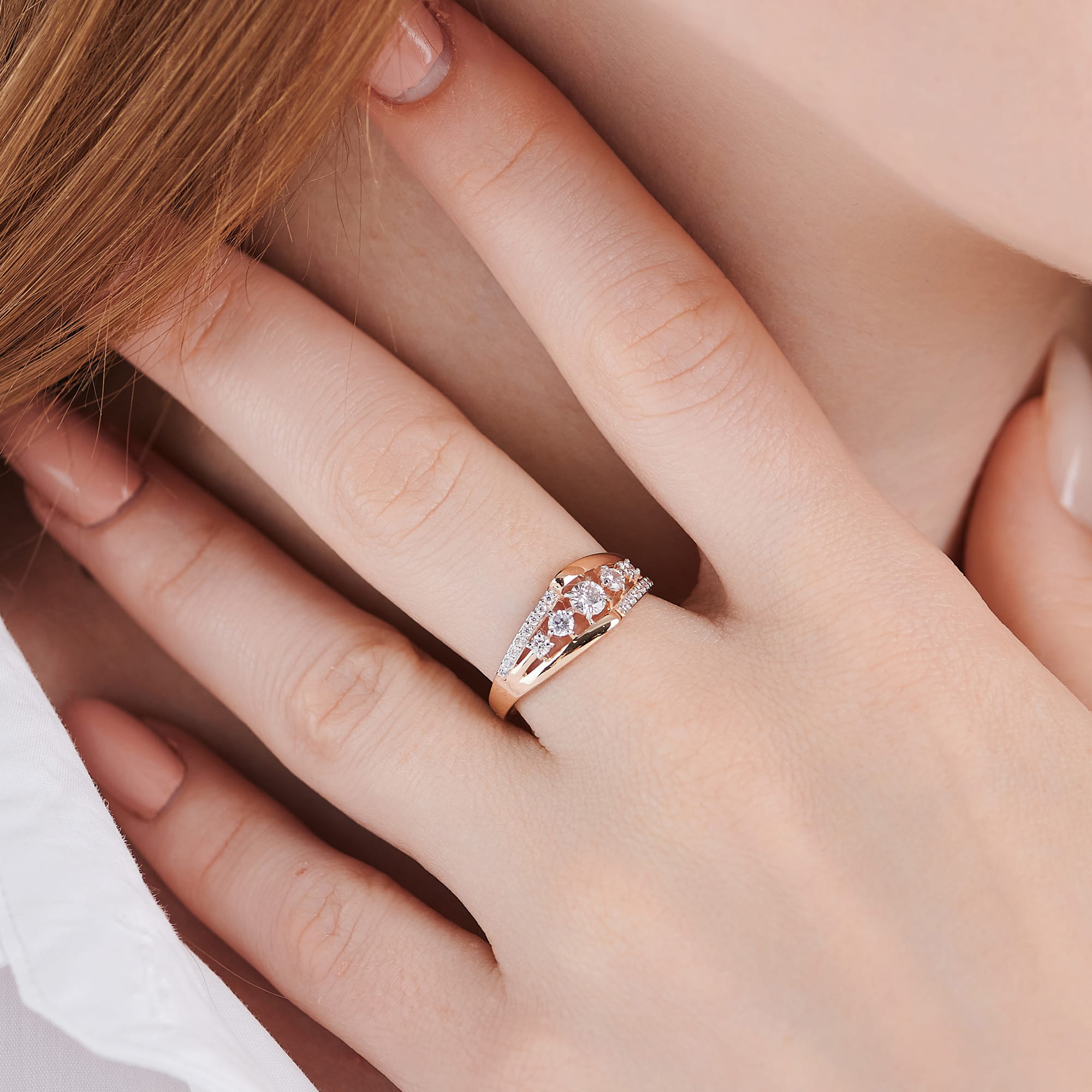 Кольцо из золота 585 пробы с фианитом ГОЛДЕН ГЛОБ КольцоКЛ-35/20,0/бцФ/з585 Золото 585 пр.