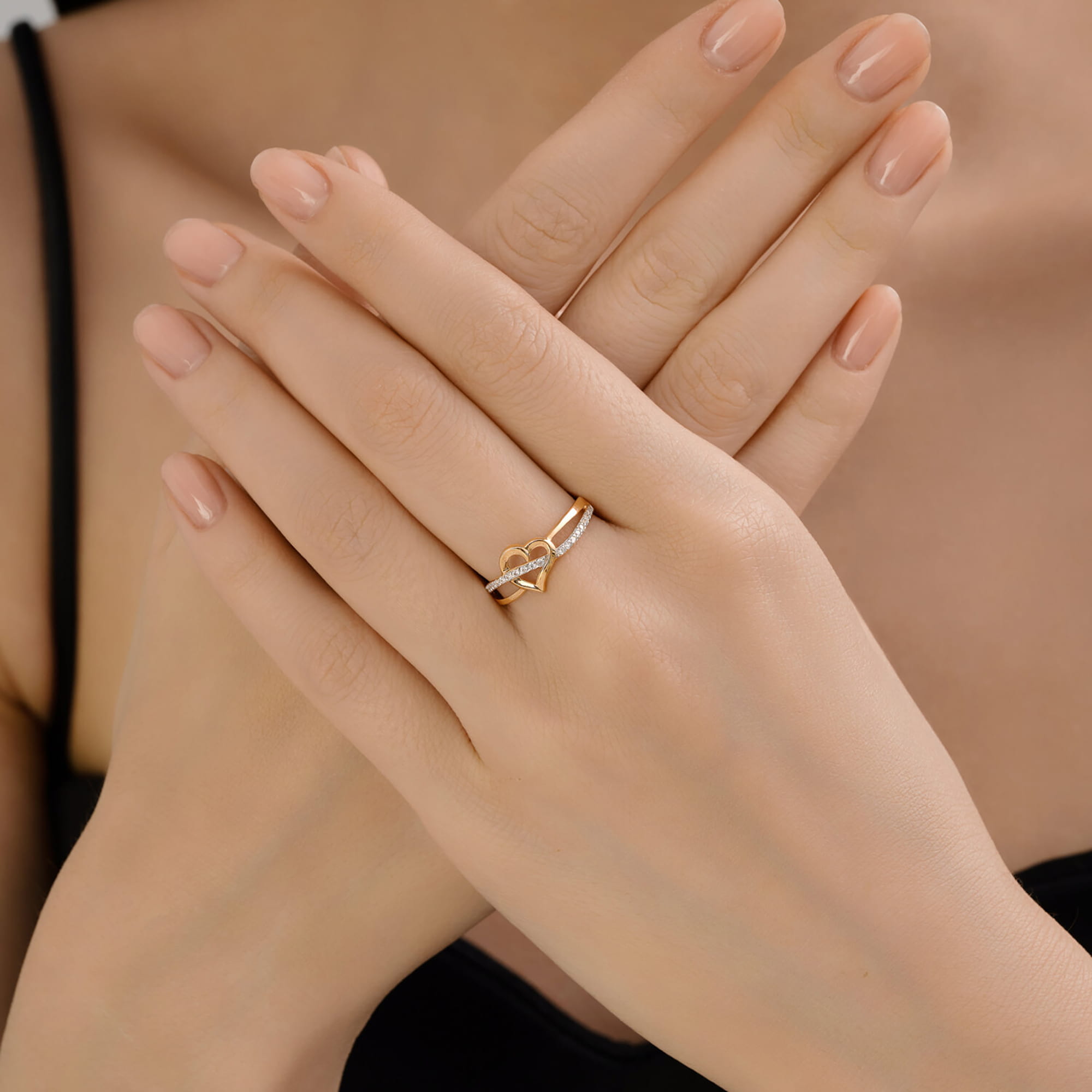 Кольцо из золота 585 пробы с фианитом SOKOLOV 51-110-02911-1 Золото 585 пр.